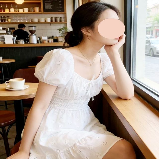여성 퓨어 화이트 여름 펀칭자수 러블리 미니원피스