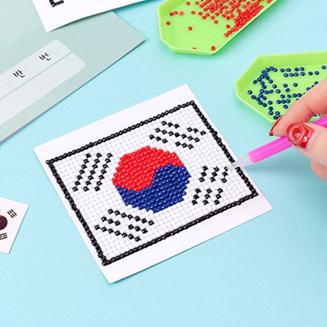 호국보훈 독도 태극기 강치 보석십자수 만들기 키트