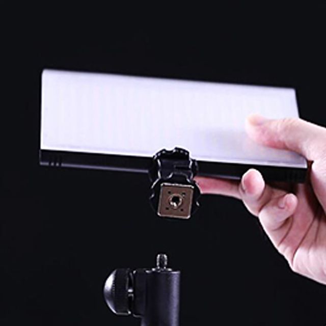 P02 1000루멘 LED 충전식 랜턴 카메라 라이트 휴대용 고휘도 조명