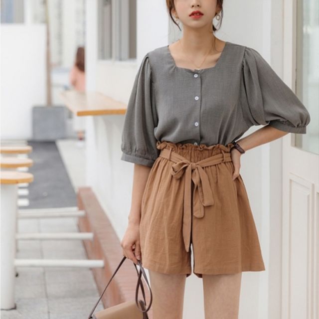 퍼프소매 블라우스 여성스러운 실루엣 데일리룩