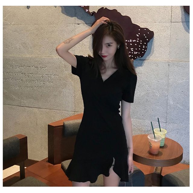 여성 미니 원피스 반팔 프릴 브이넥 블랙 치마