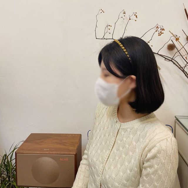 얇은 플라스틱 웨이브 헤어밴드 - 여성스러운 머리띠
