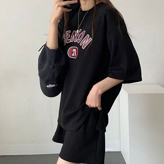여성 여름 캐주얼 반팔 반바지 세트 여행 피서룩 편안한 스타일링