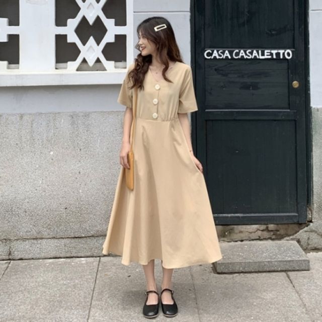심플한 빅버튼 플레어 원피스 캐주얼 데일리룩 여성 원피스