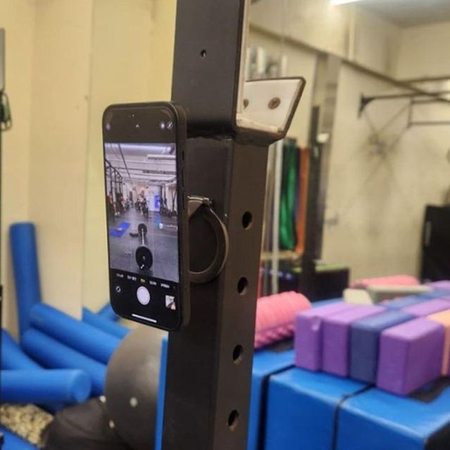 안정적인 핸드폰 거치대 강력한 마그네틱 360도 회전 마그네틱거치대