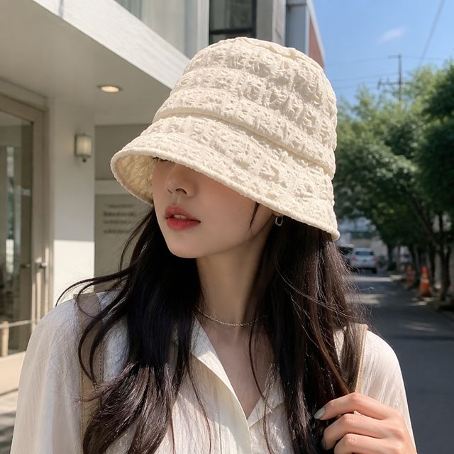 여성 엠보 버킷햇 벙거지모자 무지 휴가철 여행 모자 끈조절 데일리룩