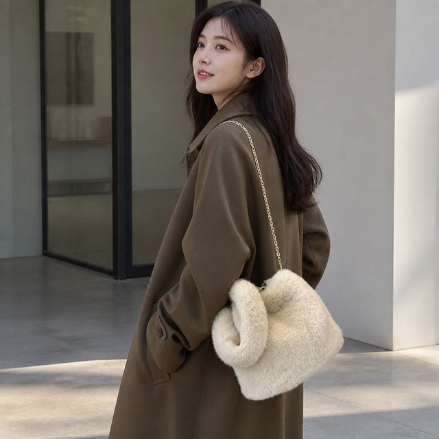클라우드 윈터 여성 가방 퍼 숄더백 토트백 미니 크로스백 겨울 데일리룩