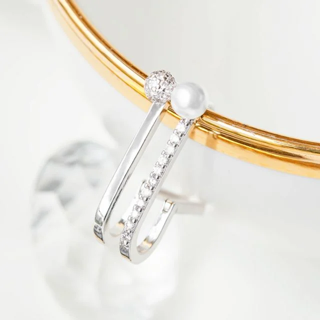 유니 언발 U라인 귀걸이 - 세련된 비대칭 디자인 패션 아이템