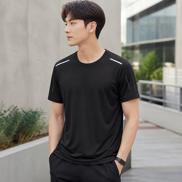 남성 쿨링 반팔티셔츠 등산 운동복 기능성 의류 여름 상의