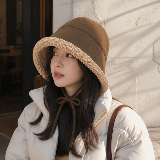 여성 버킷햇 털모자 겨울 방한 벙거지 뽀글이 스트랩 모자 등산 캠핑 룩
