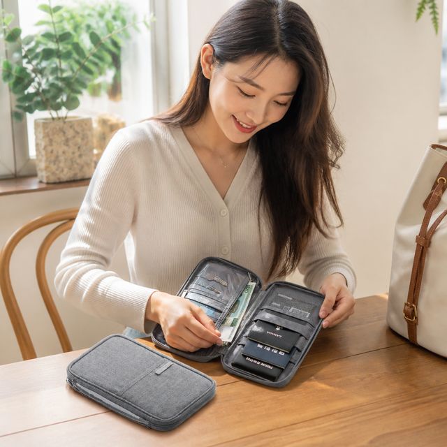 여권케이스 파우치 방수 수납 여행 소품 보관함