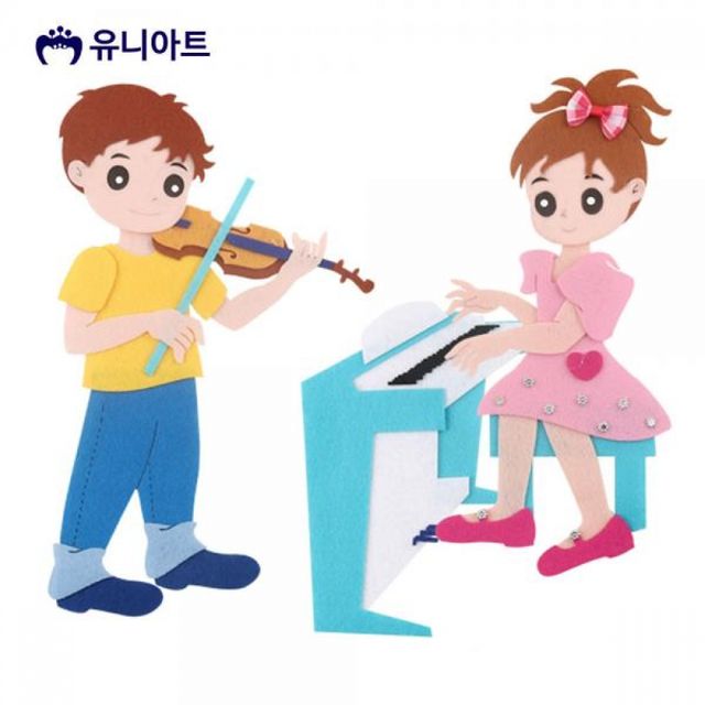 펠트 악기연주하는 남.여 피아노 바이올린 인형