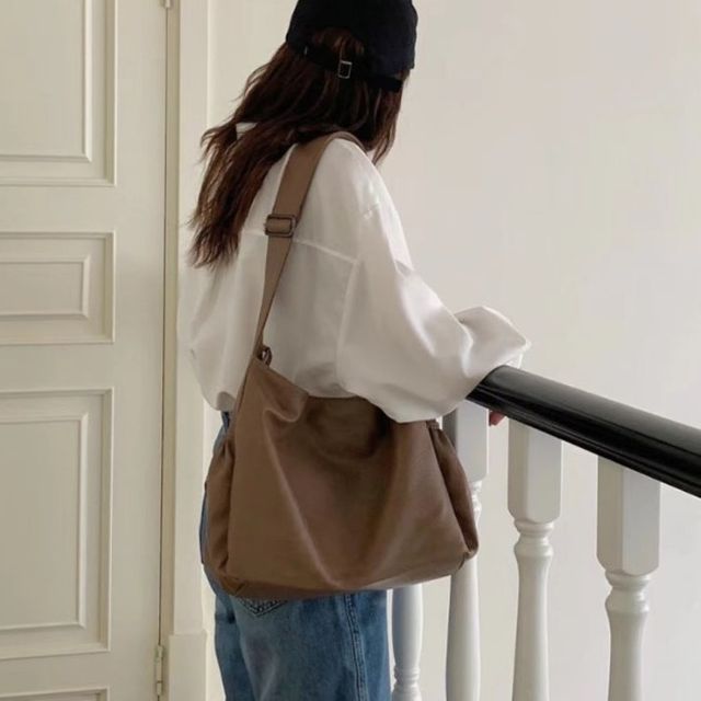 소프트 가죽 대용량 호보백 주름 여성 숄더백 캐주얼 토트백 데일리