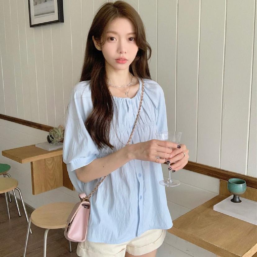 여성 반팔 셔링 노카라 블라우스 - 여름용 플레어 셔츠