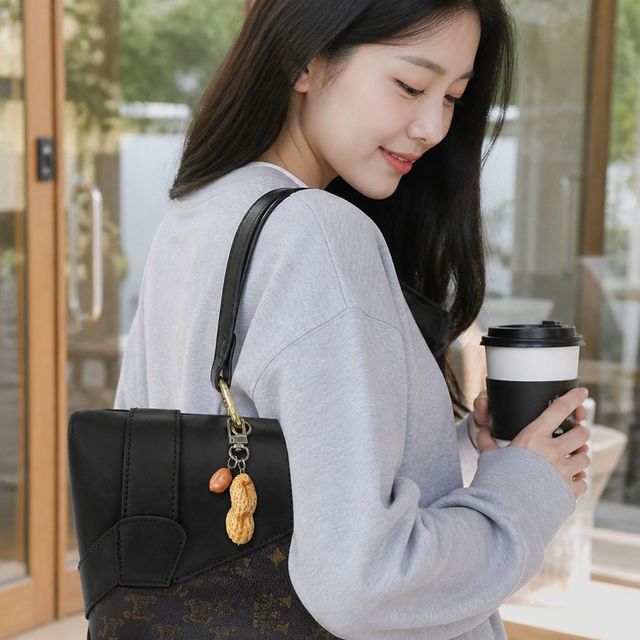 땅콩 미니어처 엽기 굿즈 이색 선물 인싸 가방 열쇠고리 소품 - 이미지 1