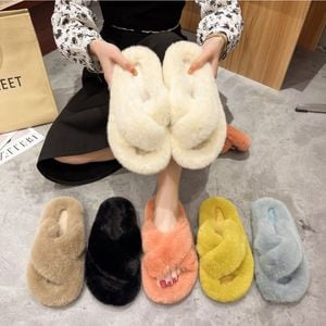 여성 따뜻한 털슬리퍼 사무실 거실용 방한 실내화 - 이미지 2