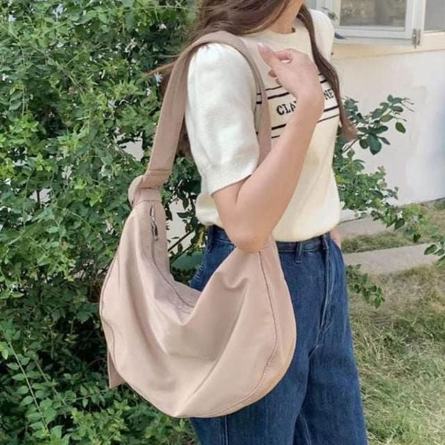 베이직 반달모양 여성 숄더백 데일리 데일리백 베이직가방